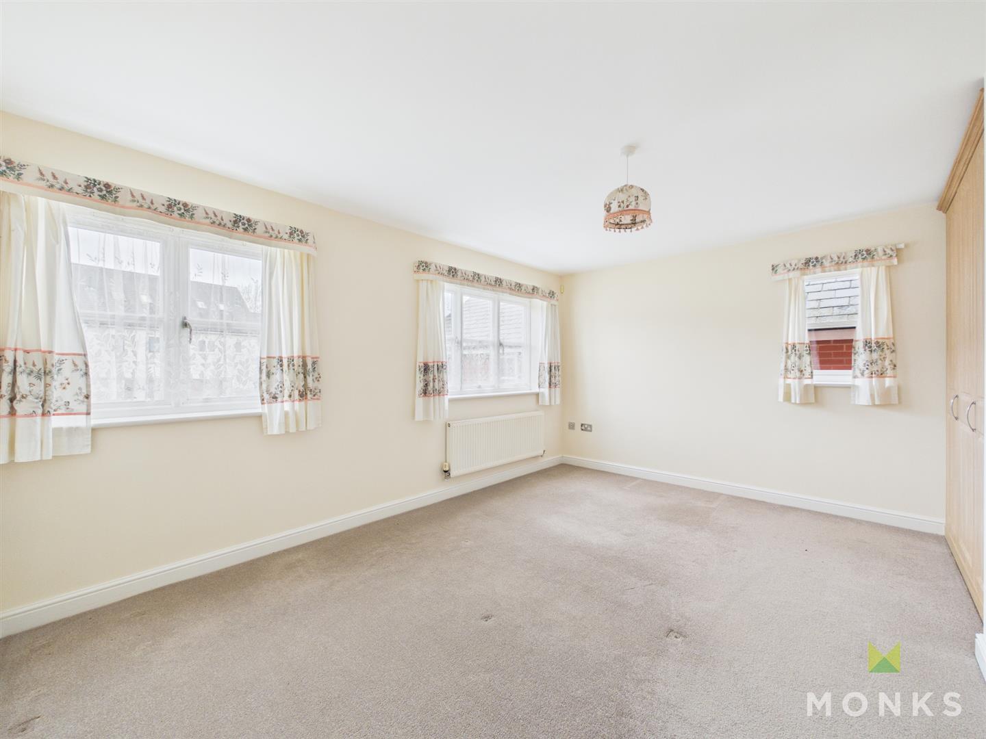 19 Maes Myllin, Llanfyllin, SY22 5DQ For Sale